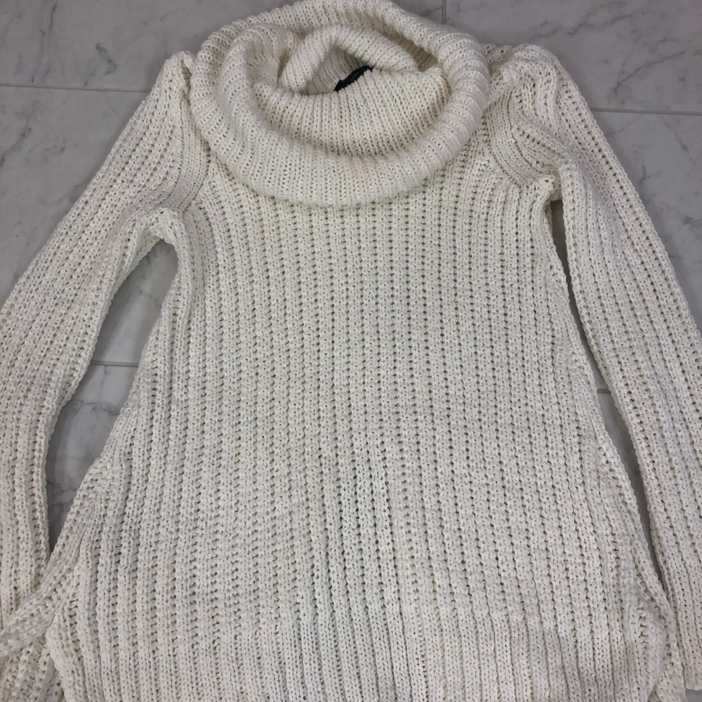 Bcbg sweater